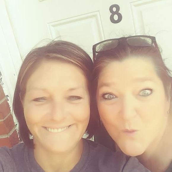 Meet your Posher, Cathi - Picture 1 of 1